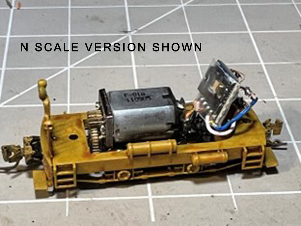 HO PLYMOUTH MODEL HL TYPE 2 20 TON GASOLINE LOCOMOTIVE