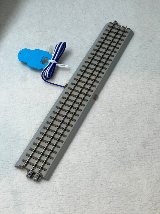 Mainline Railworks HO/HOn30 Sectional Straight Feeder Track