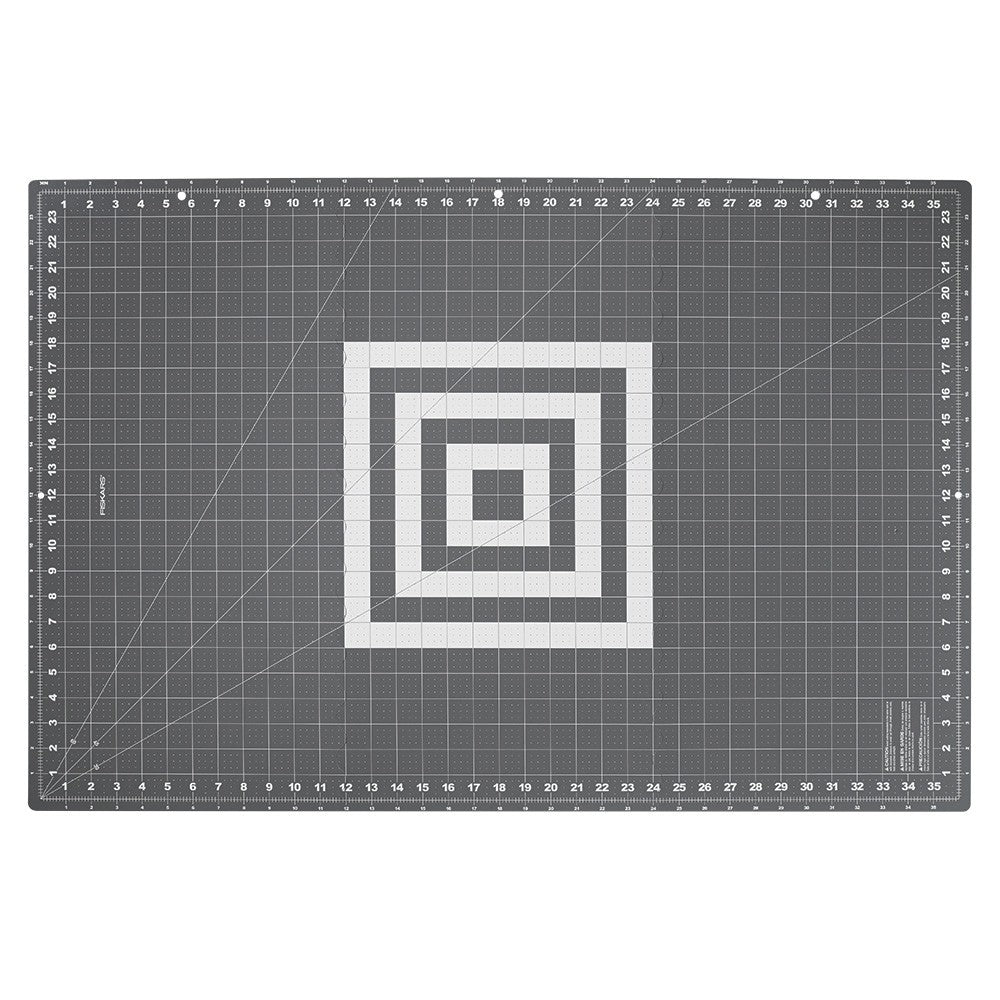 Fiskars Folding Cutting Mat - 24" x 36"