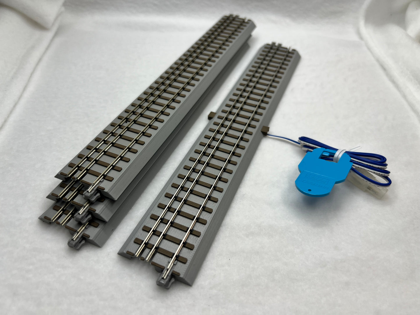 Mainline Railworks HO/HOn3 Dual Gauge Starter pack