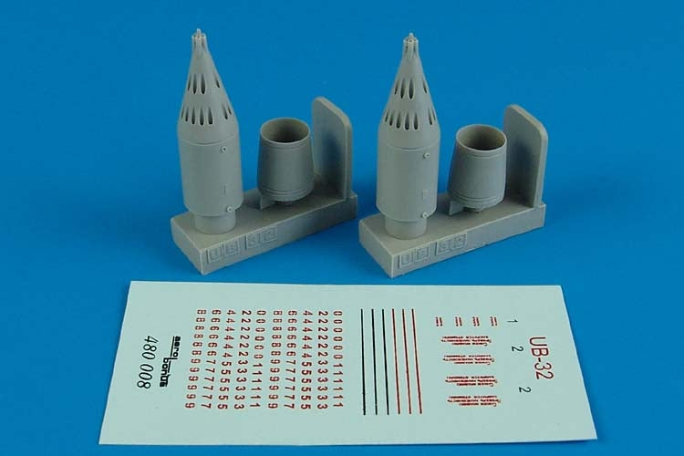 Aerobonus 480008 1/48 UB32 Soviet Rocket Launchers – 3Dp Train