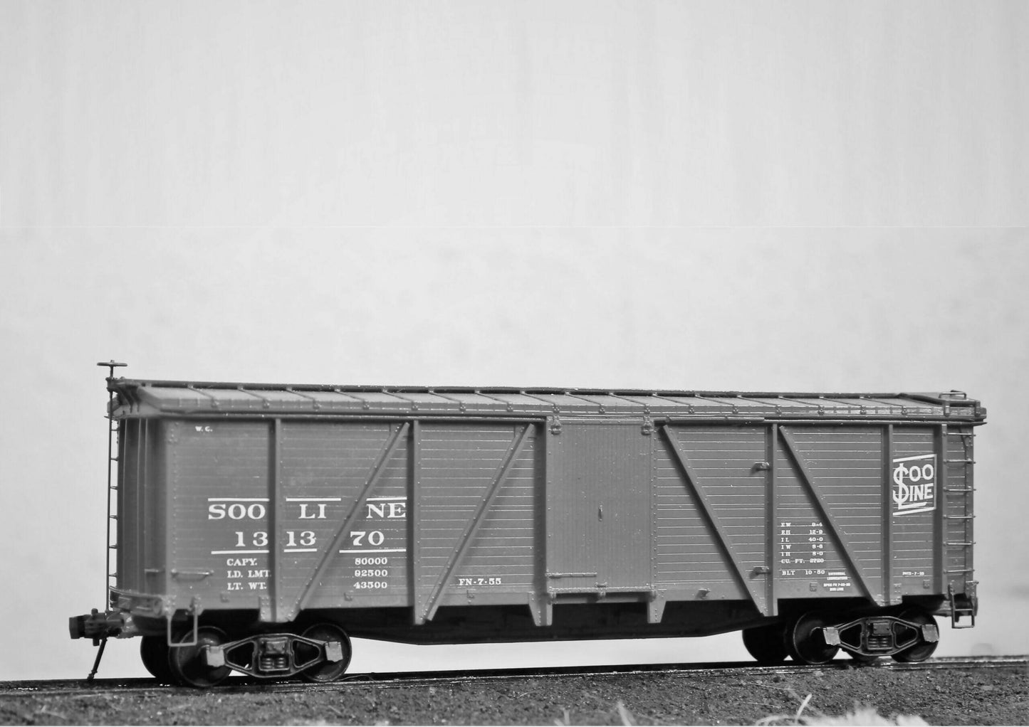 HO-2001Soo Line/Wisconsin Central "Sawtooth" 40 Foot Boxcar
